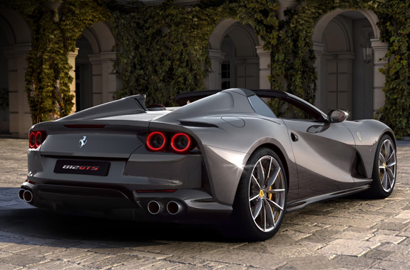 フェラーリ812GTS